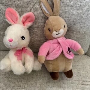 The World of Beatrix Potter- Peter Rabbit “Flopsie” and an adorable friend